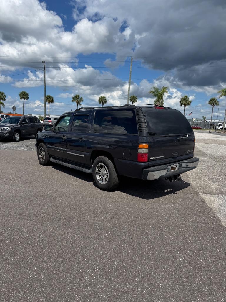 2005 Chevrolet Suburban 1500 LS photo
