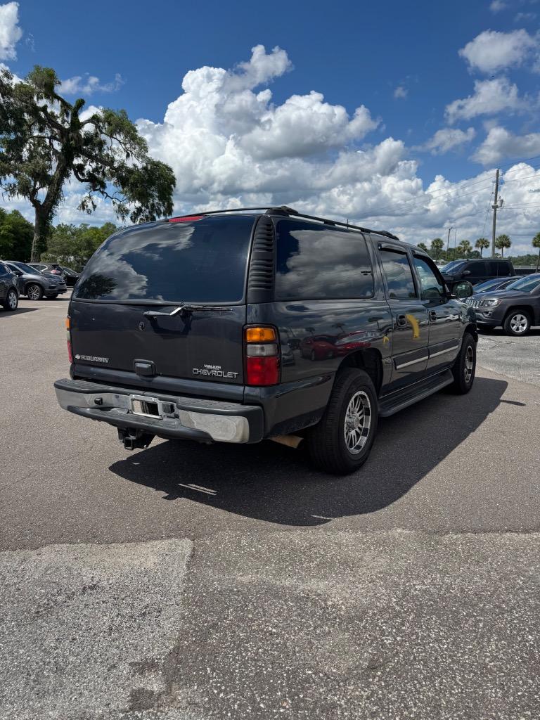 2005 Chevrolet Suburban 1500 LS photo
