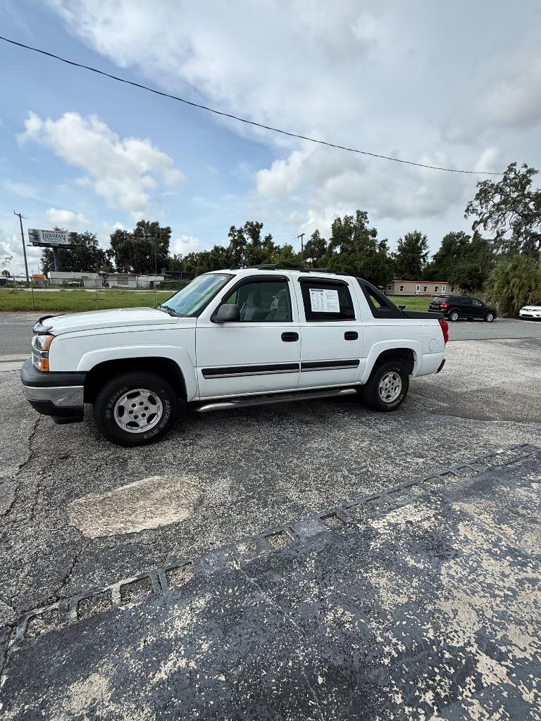 2006 Chevrolet Avalanche - $8,495
