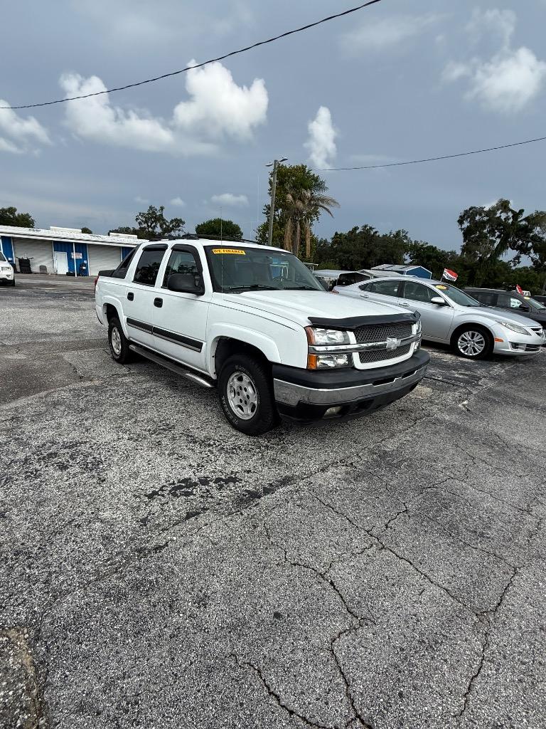 2006 Chevrolet Avalanche - $8,495
