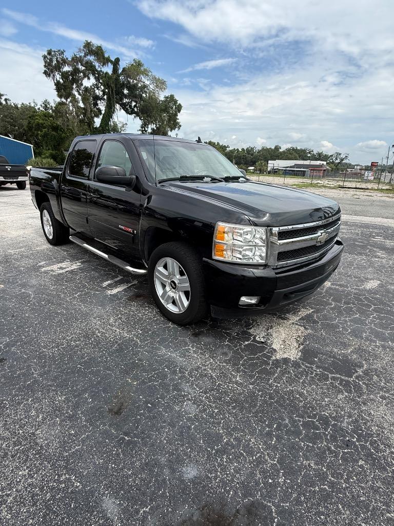 2007 Chevrolet Silverado - $10,995