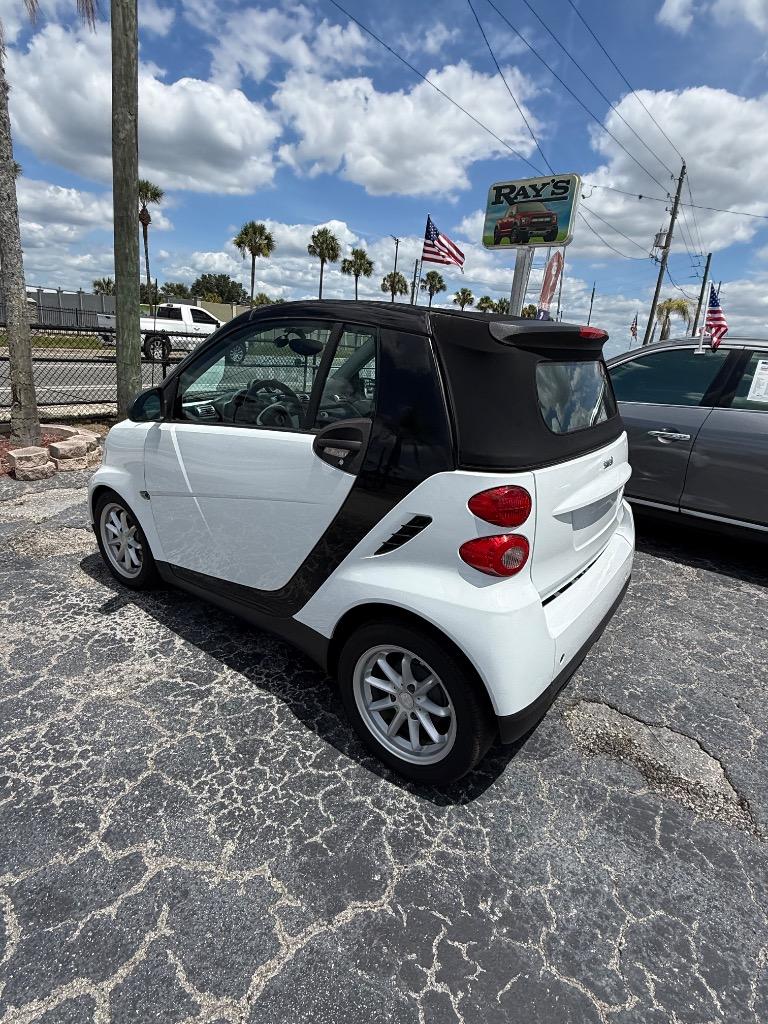 2009 smart fortwo - $2,500
