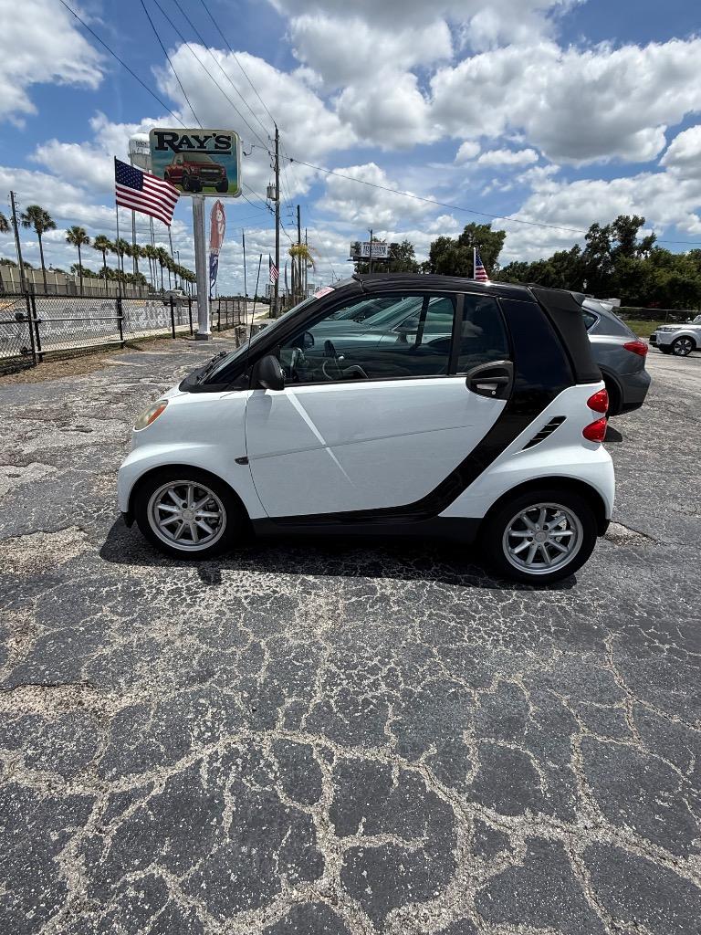 2009 smart fortwo - $2,500