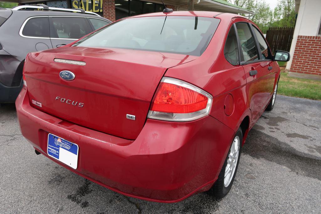 2011 Ford Focus SE photo