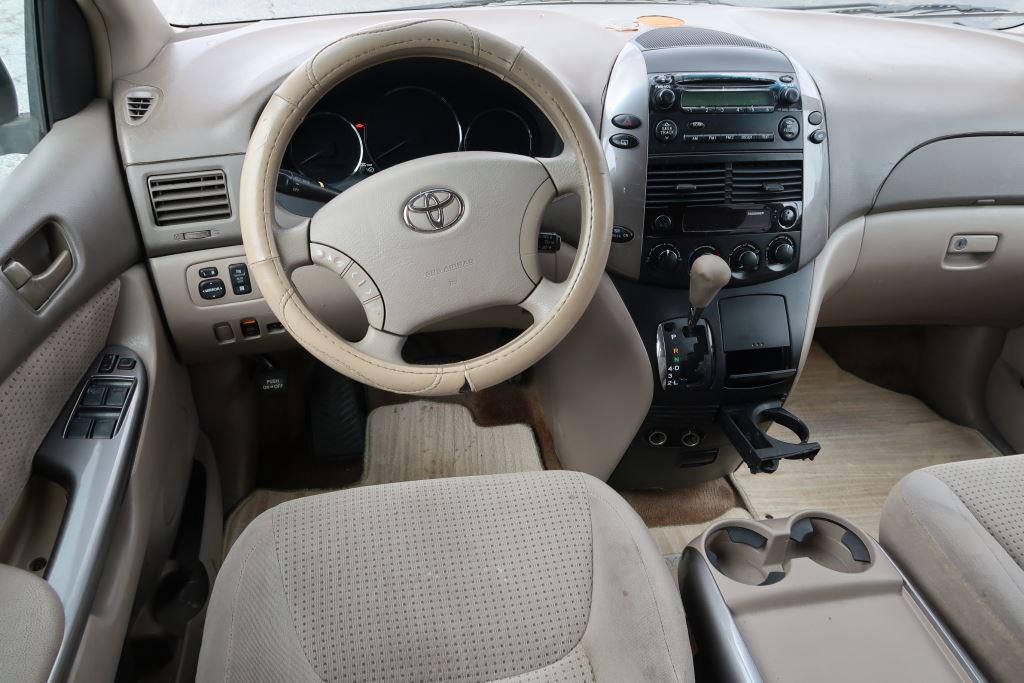 2006 Toyota Sienna
