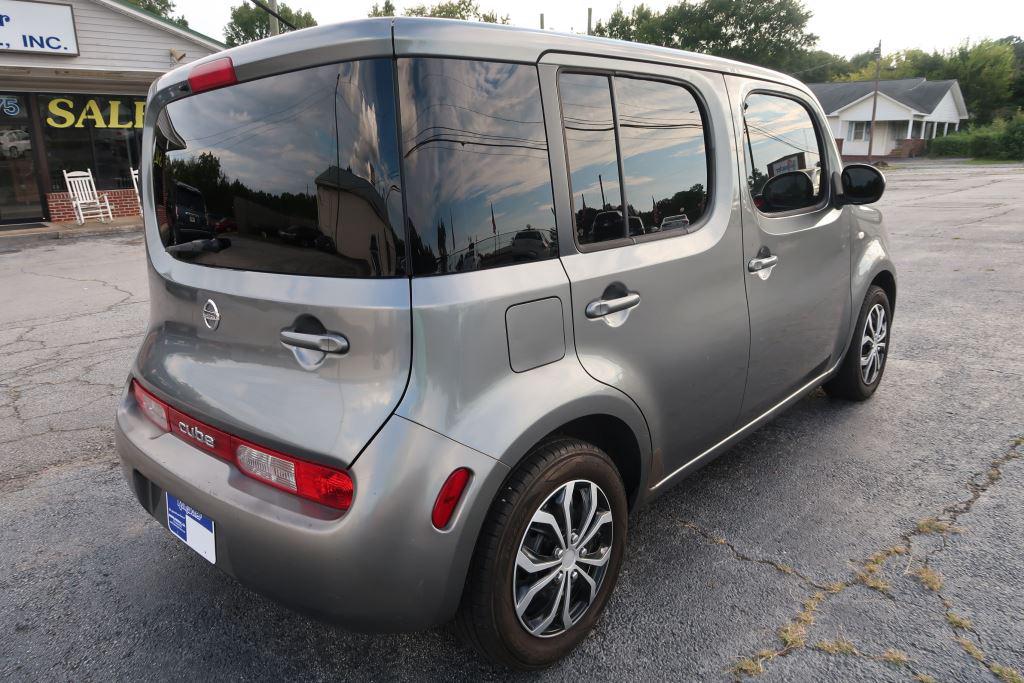 2010 Nissan cube