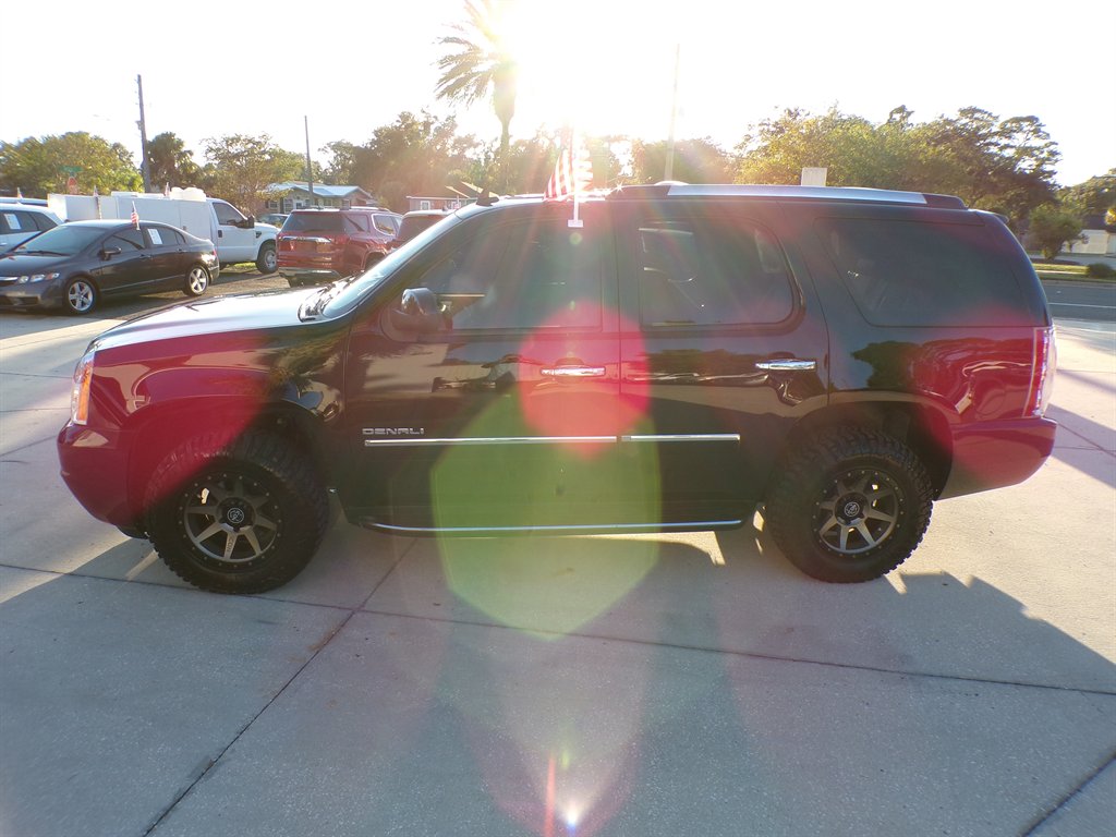 2012 GMC Yukon - $15,950