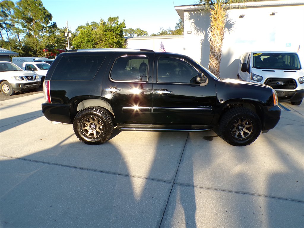 2012 GMC Yukon - $15,950