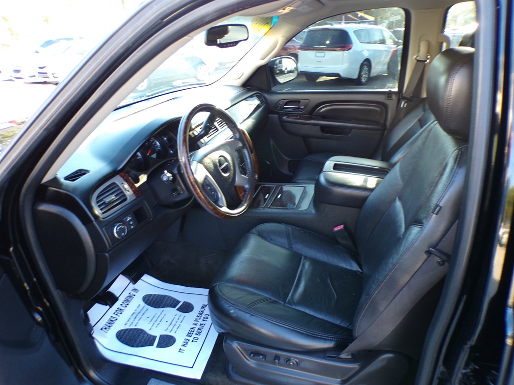 2012 GMC Yukon - $15,950