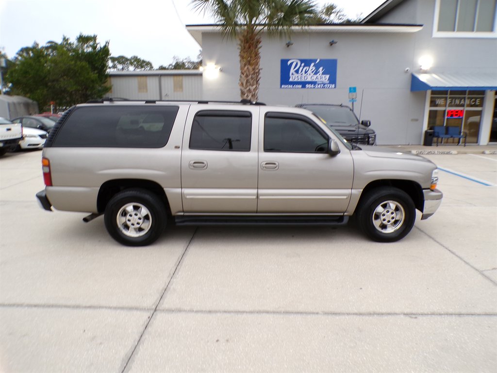 2002 Chevrolet Suburban - $7,950