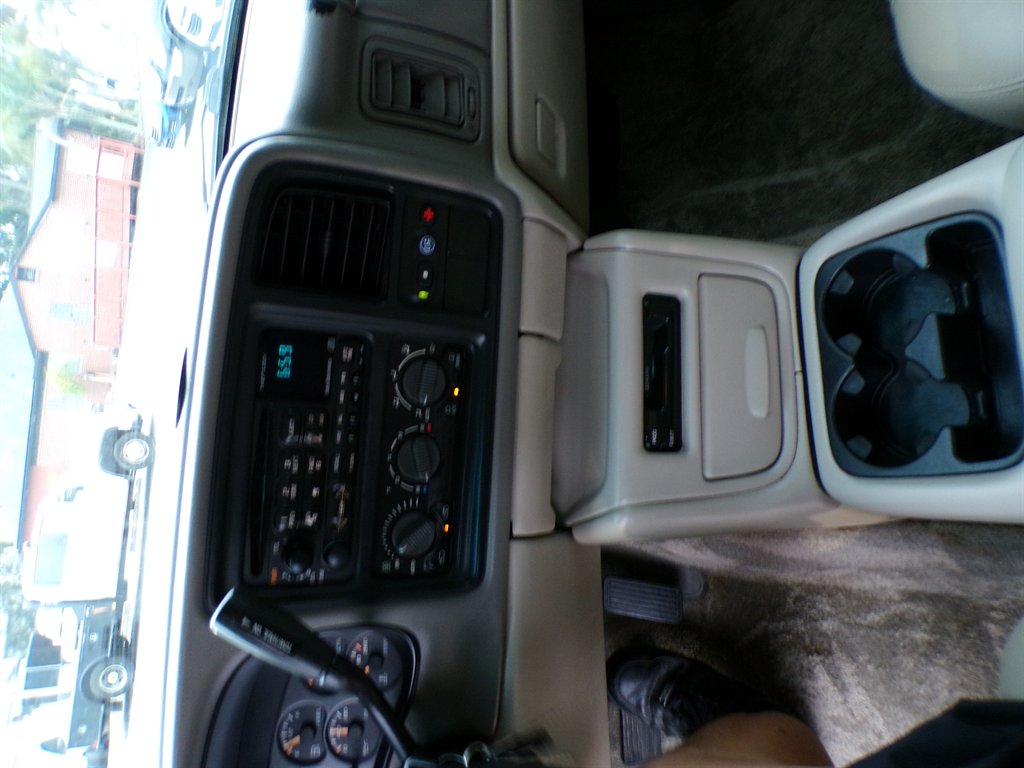 2002 Chevrolet Suburban - $7,950