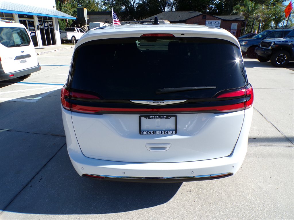 2024 Chrysler Pacifica - $26,950