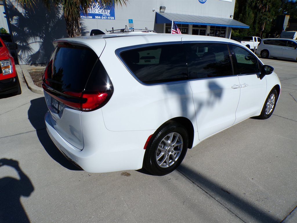 2024 Chrysler Pacifica - $26,950