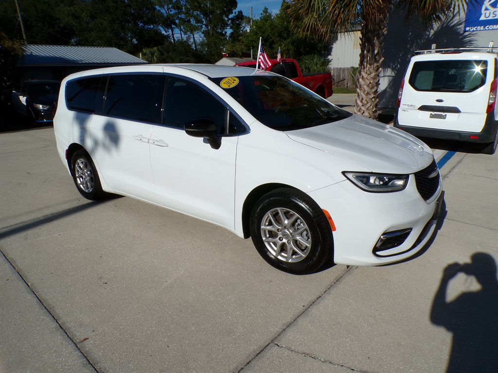 2024 Chrysler Pacifica - $26,950