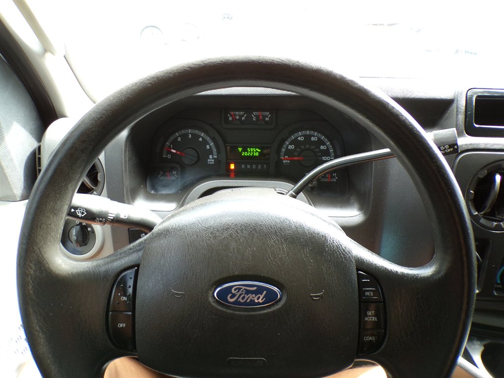 2013 Ford E-250 - $10,950