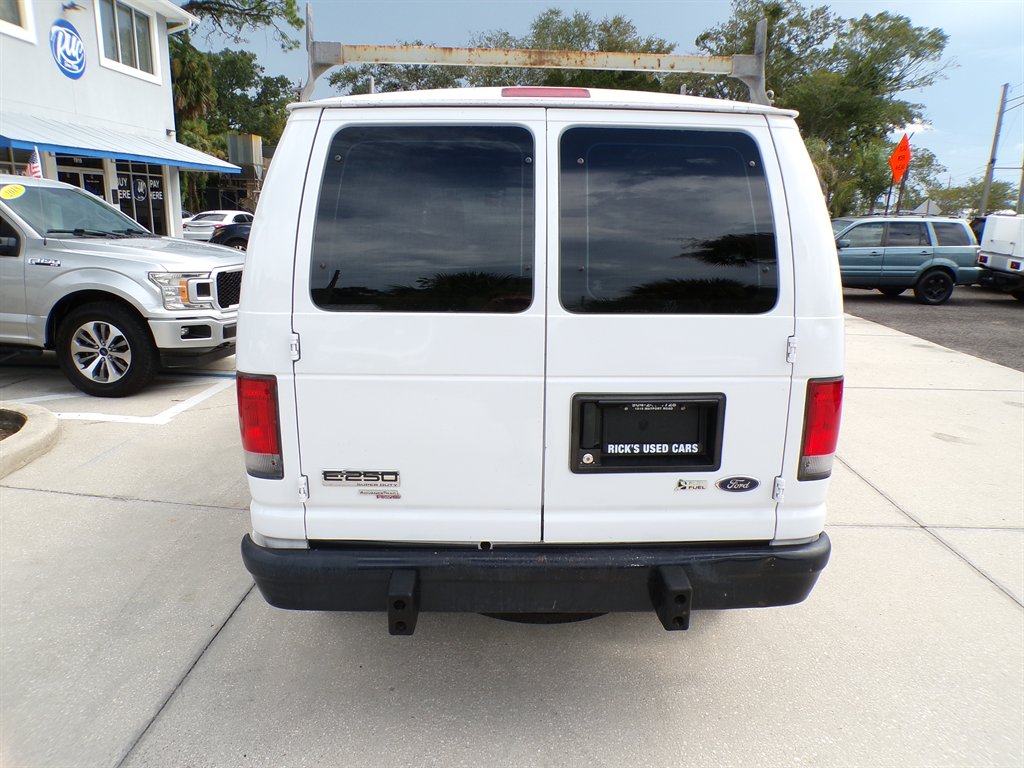 2013 Ford E-250 - $10,950