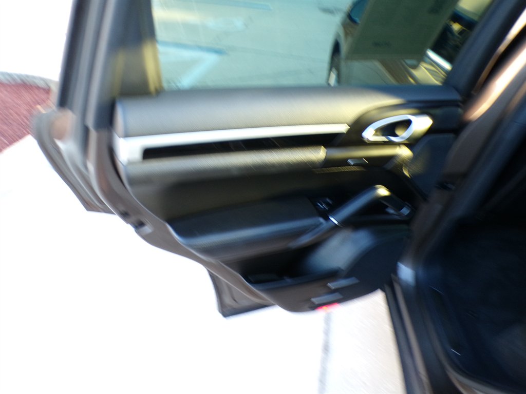 2016 Porsche Cayenne - $15,500