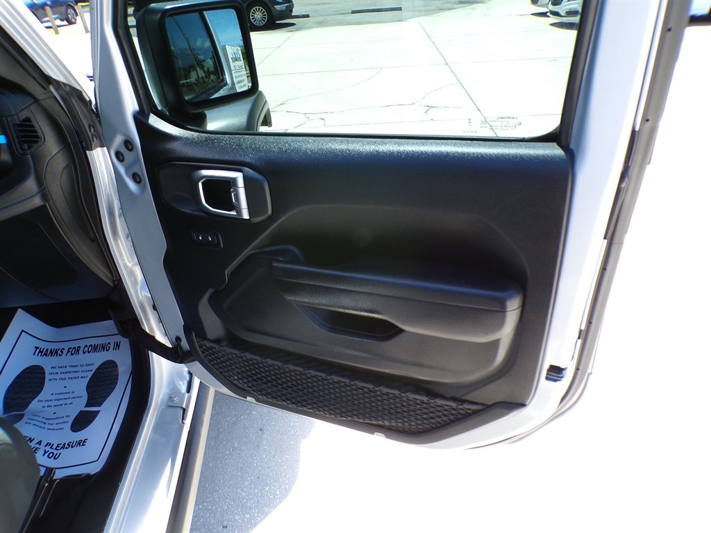2024 Jeep Wrangler - $39,950