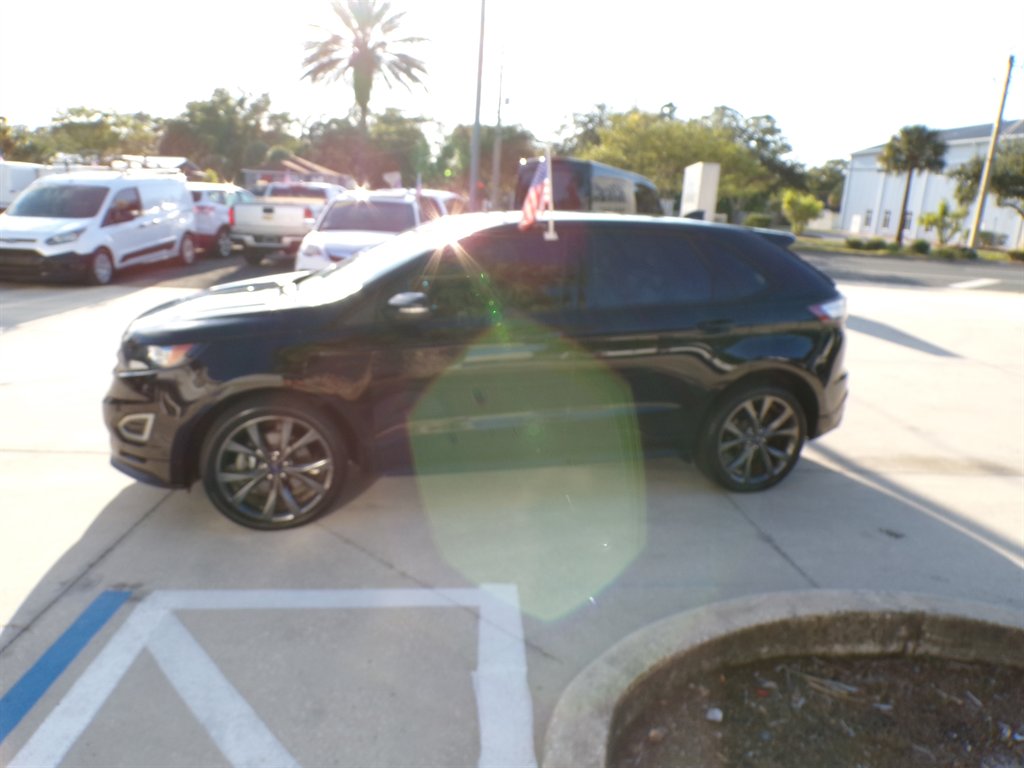 2017 Ford Edge - $16,500