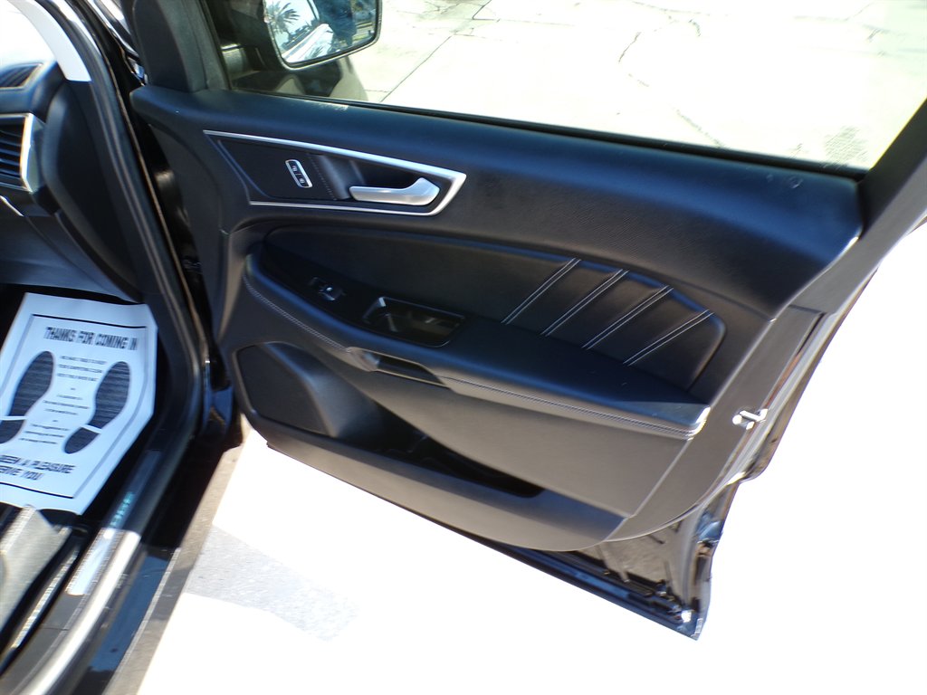 2017 Ford Edge - $16,500