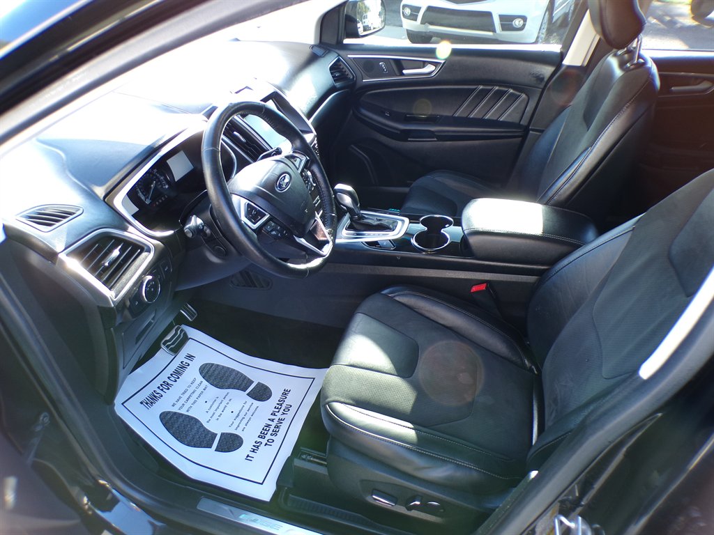 2017 Ford Edge - $16,500
