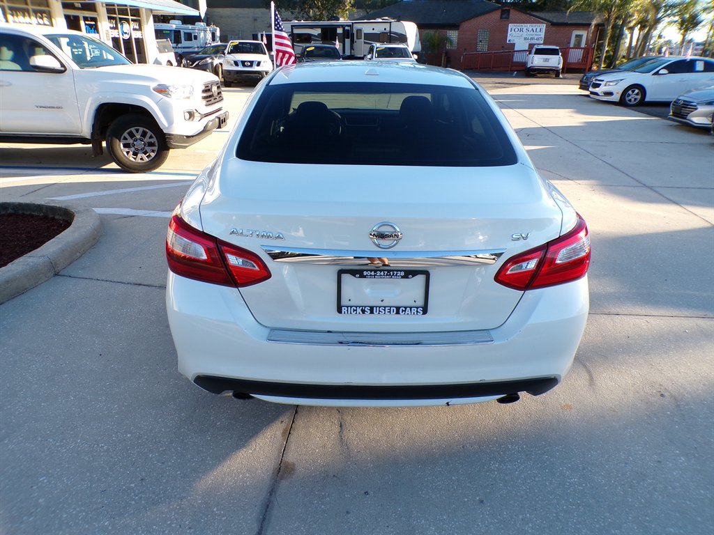 2017 Nissan Altima - $7,950