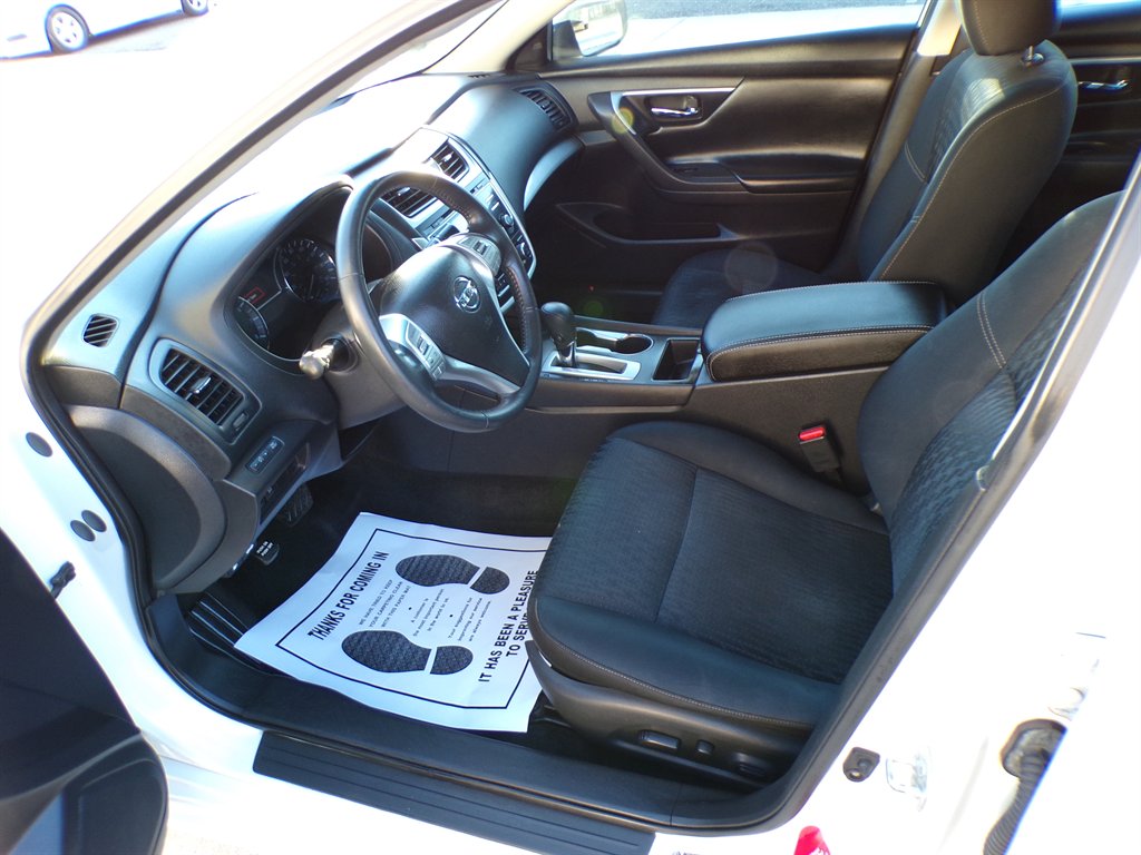 2017 Nissan Altima - $7,950