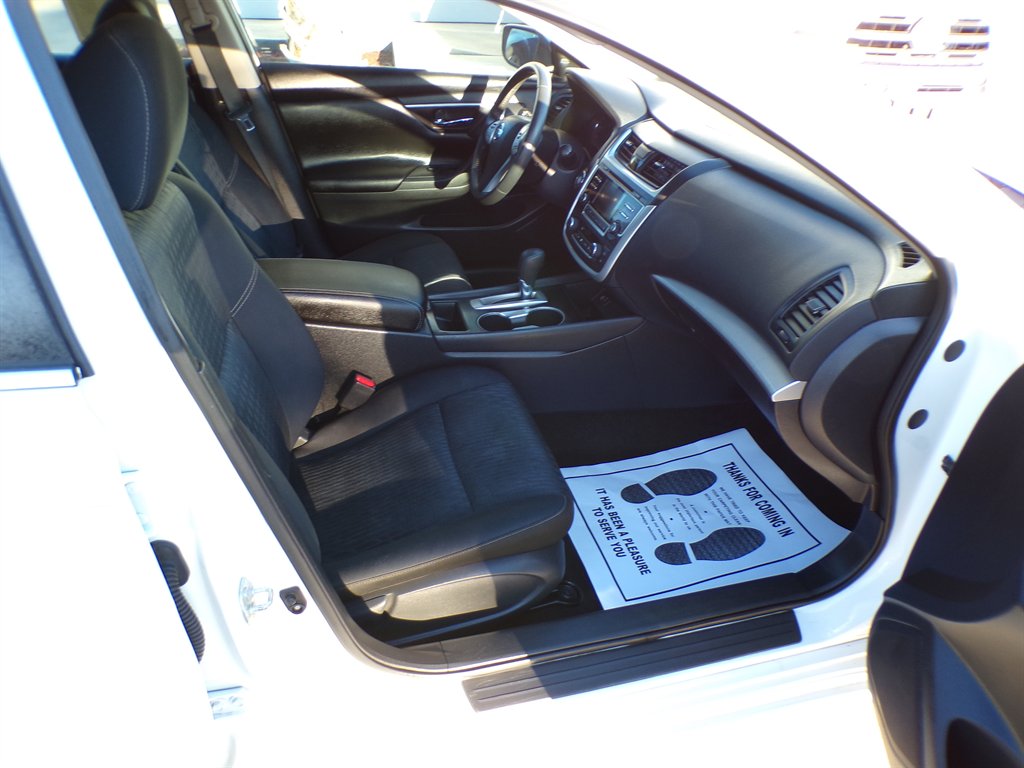 2017 Nissan Altima - $7,950