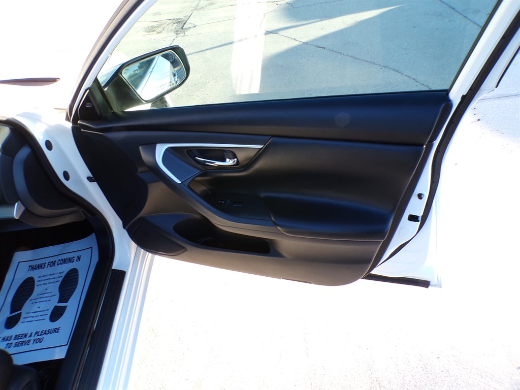 2017 Nissan Altima - $7,950
