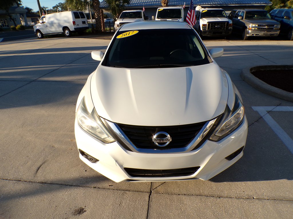 2017 Nissan Altima - $7,950