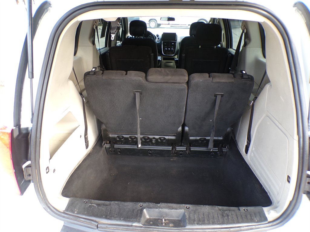 2014 Dodge Grand Caravan - $7,950