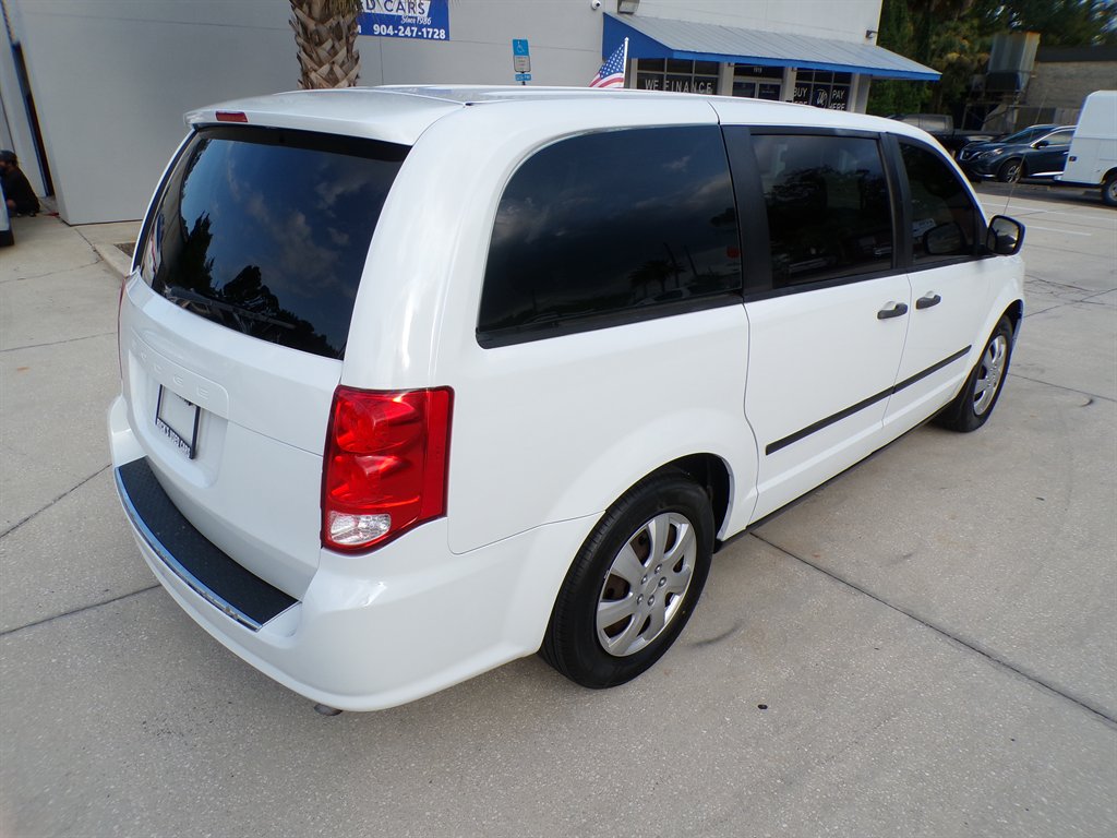2014 Dodge Grand Caravan - $7,950