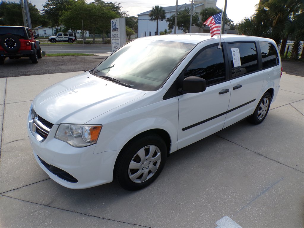 2014 Dodge Grand Caravan - $7,950