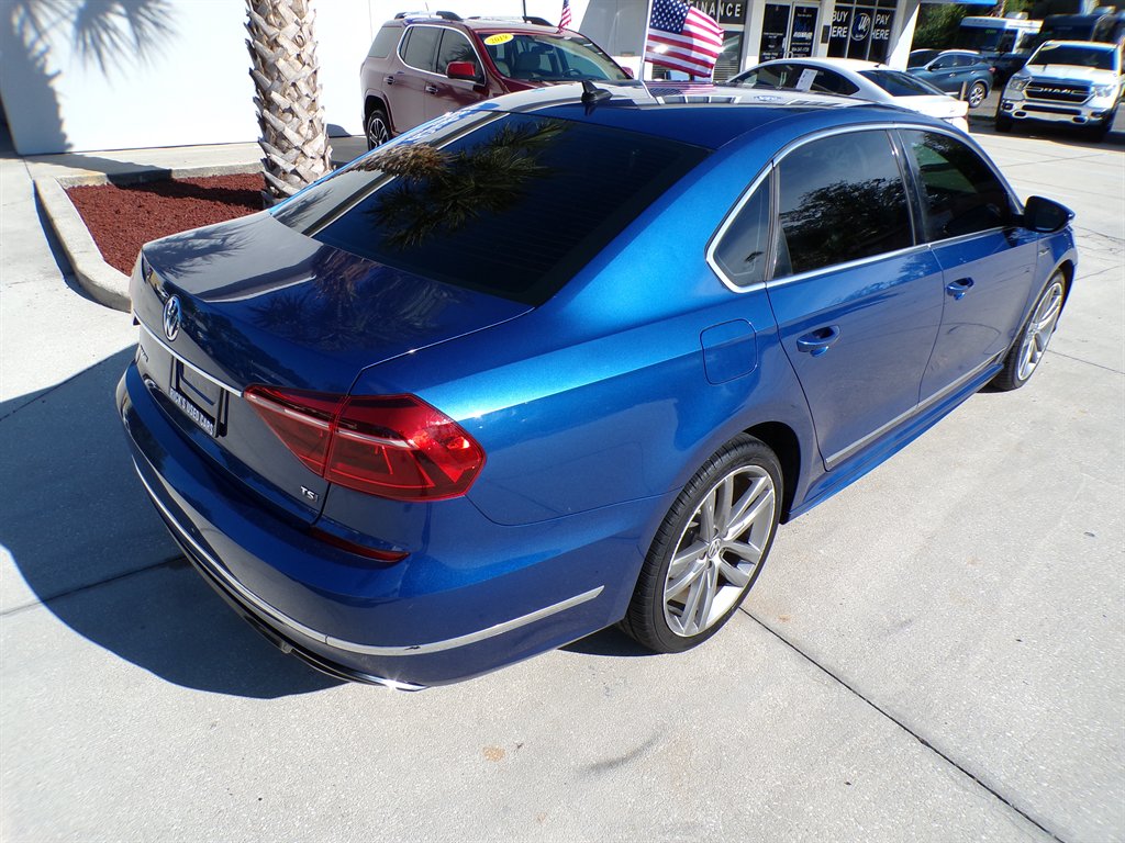 2017 Volkswagen Passat - $9,950