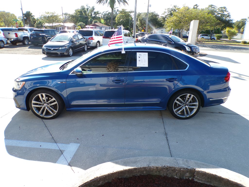 2017 Volkswagen Passat - $9,950