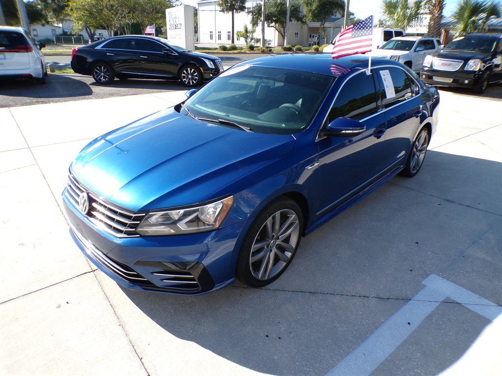 2017 Volkswagen Passat - $9,950
