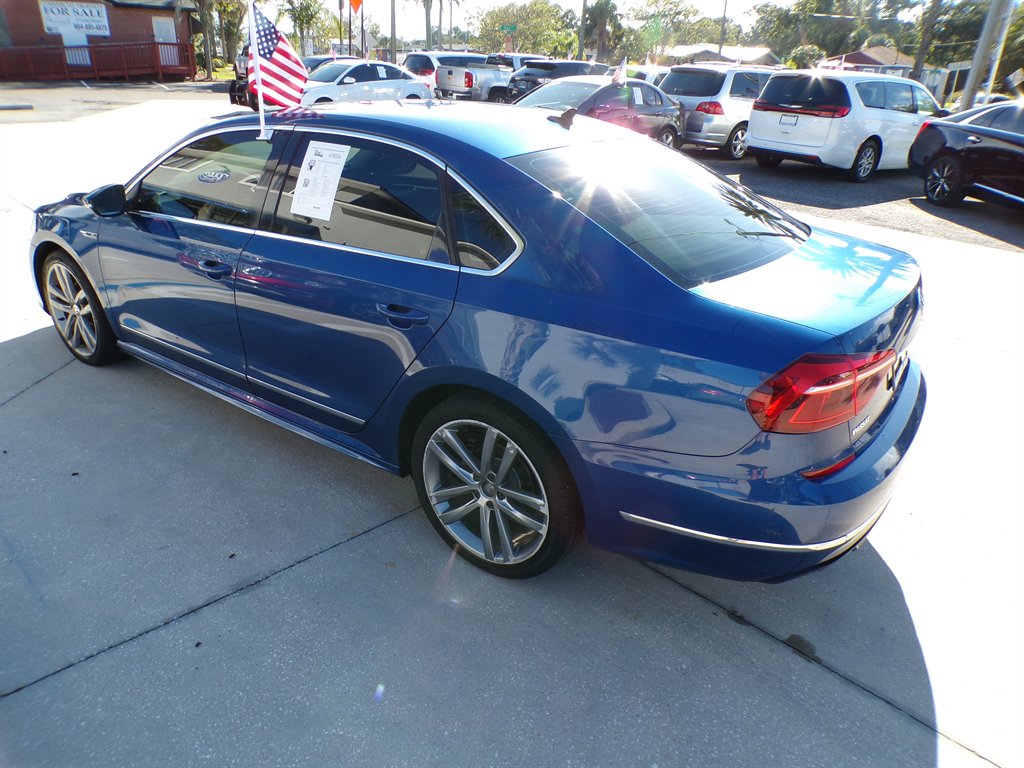 2017 Volkswagen Passat - $9,950