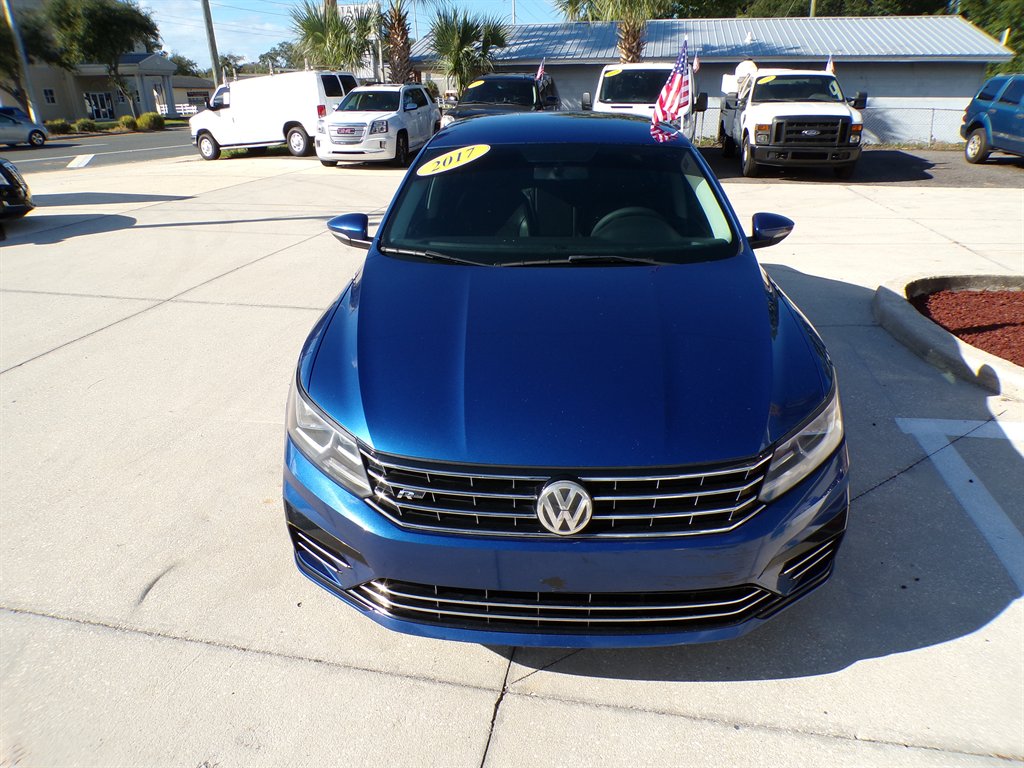 2017 Volkswagen Passat - $9,950