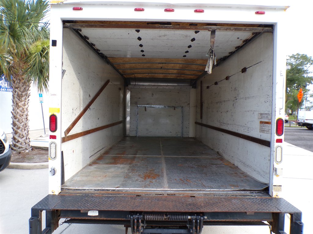 2012 Ford E-350 - $10,950