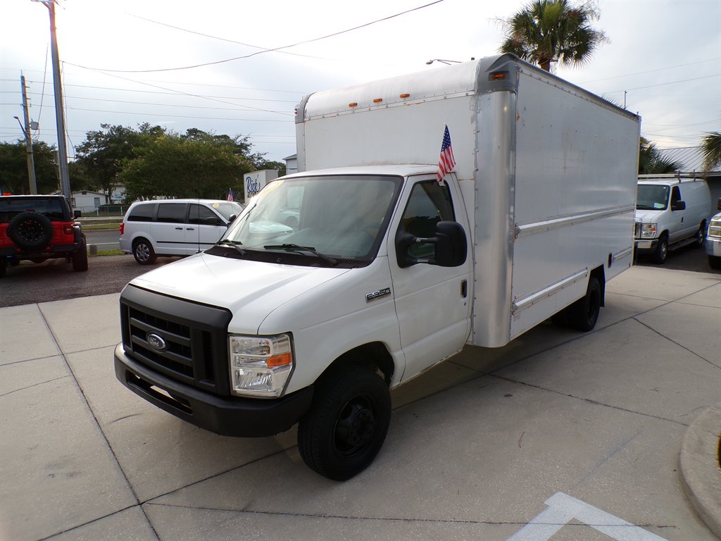 2012 Ford E-350 - $10,950