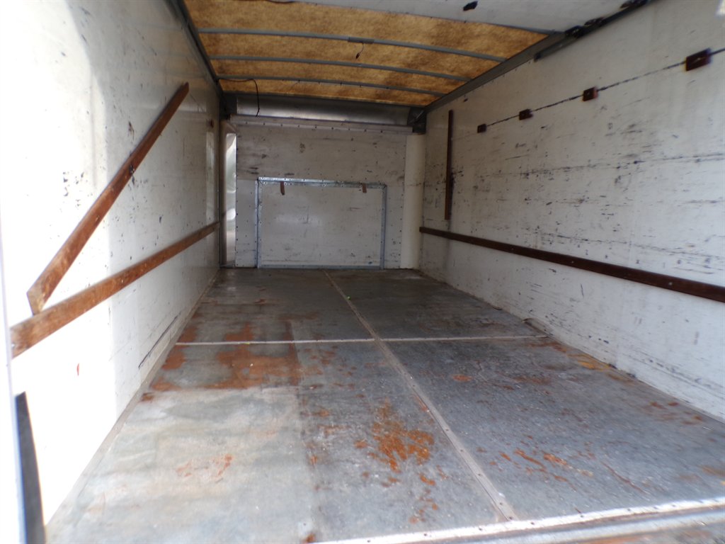 2012 Ford E-350 - $10,950