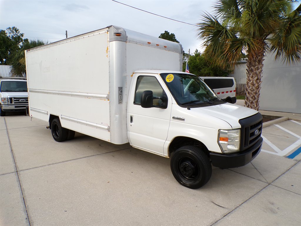 2012 Ford E-350 - $10,950