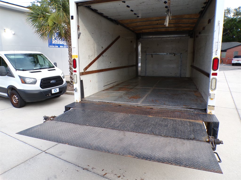 2012 Ford E-350 - $10,950