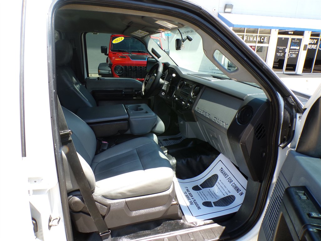 2016 Ford F-350 - $14,950