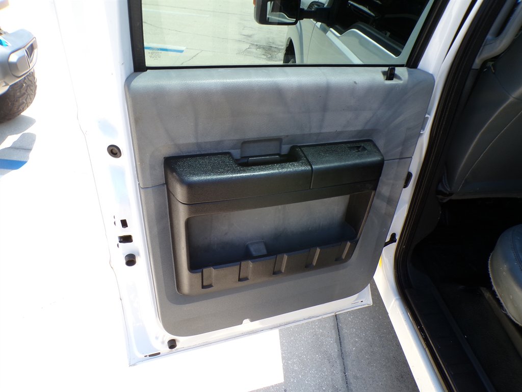 2016 Ford F-350 - $14,950
