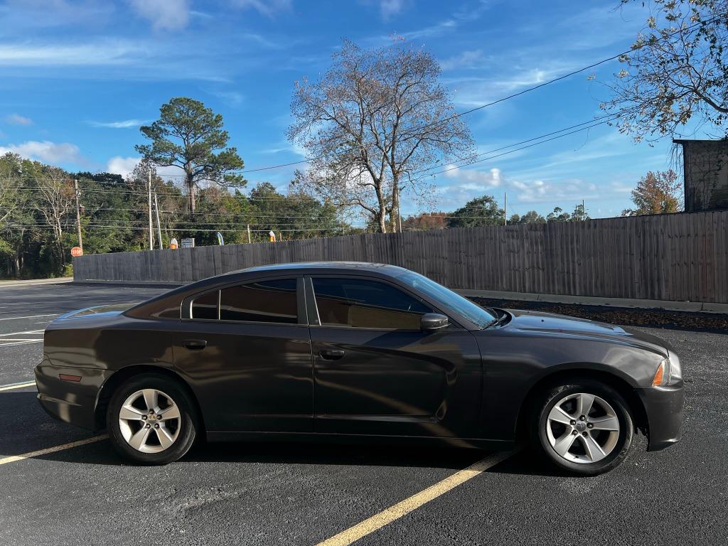 2014 Dodge Charger SE photo