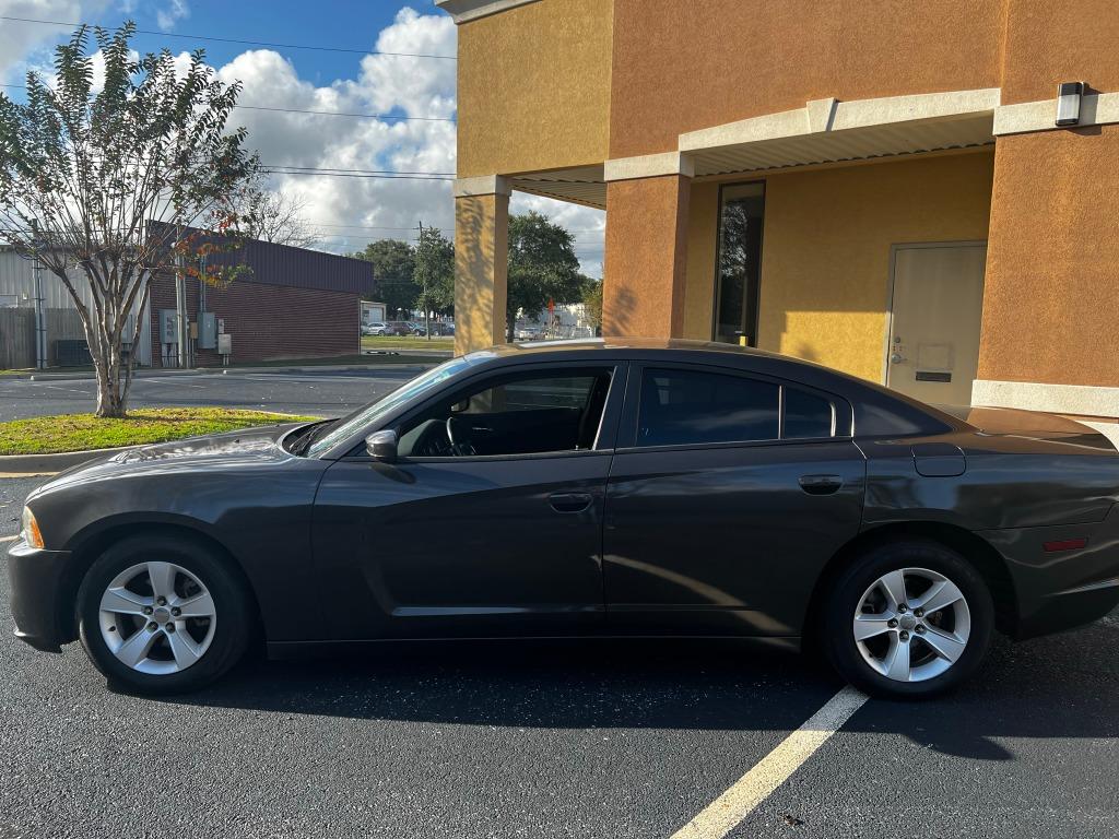 2014 Dodge Charger SE photo