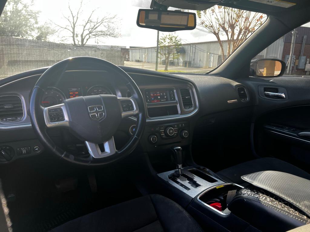 2014 Dodge Charger SE photo