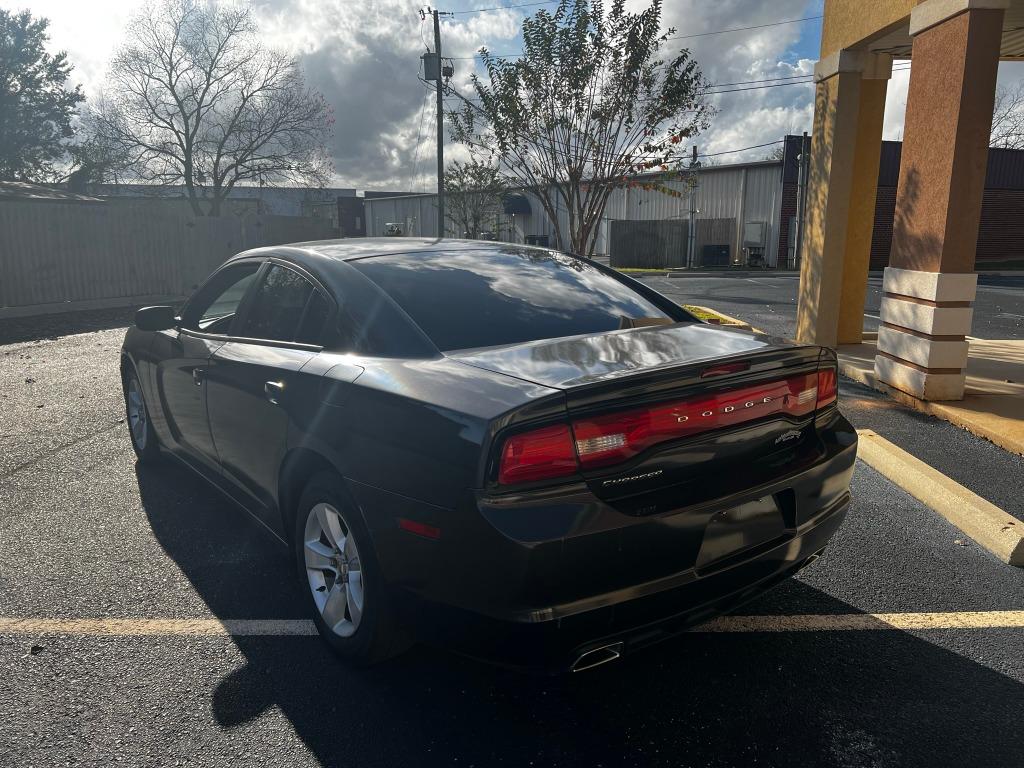 2014 Dodge Charger SE photo