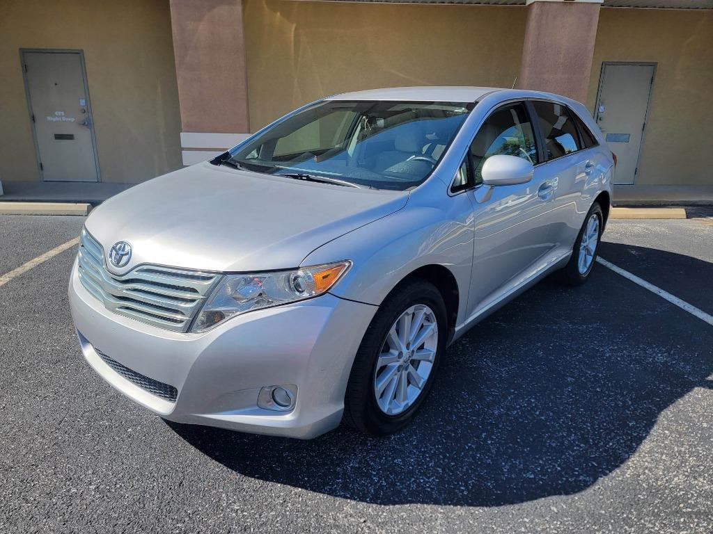The 2010 Toyota Venza FWD 4cyl photos